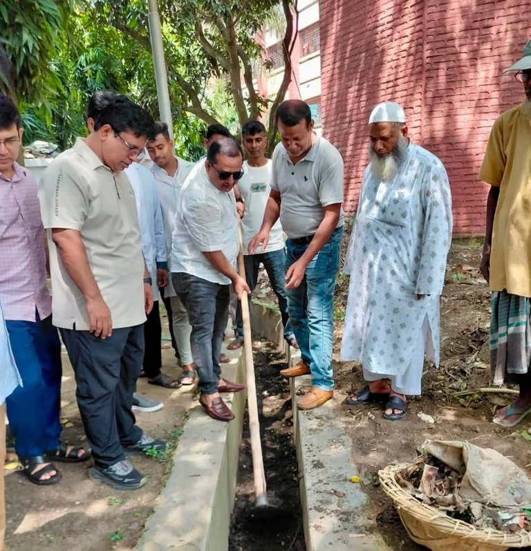 ডেঙ্গু প্রতিরোধে সিরাজগঞ্জে জেলা প্রশাসনের র‍্যালি ও পরিচ্ছন্নতা অভিযান
